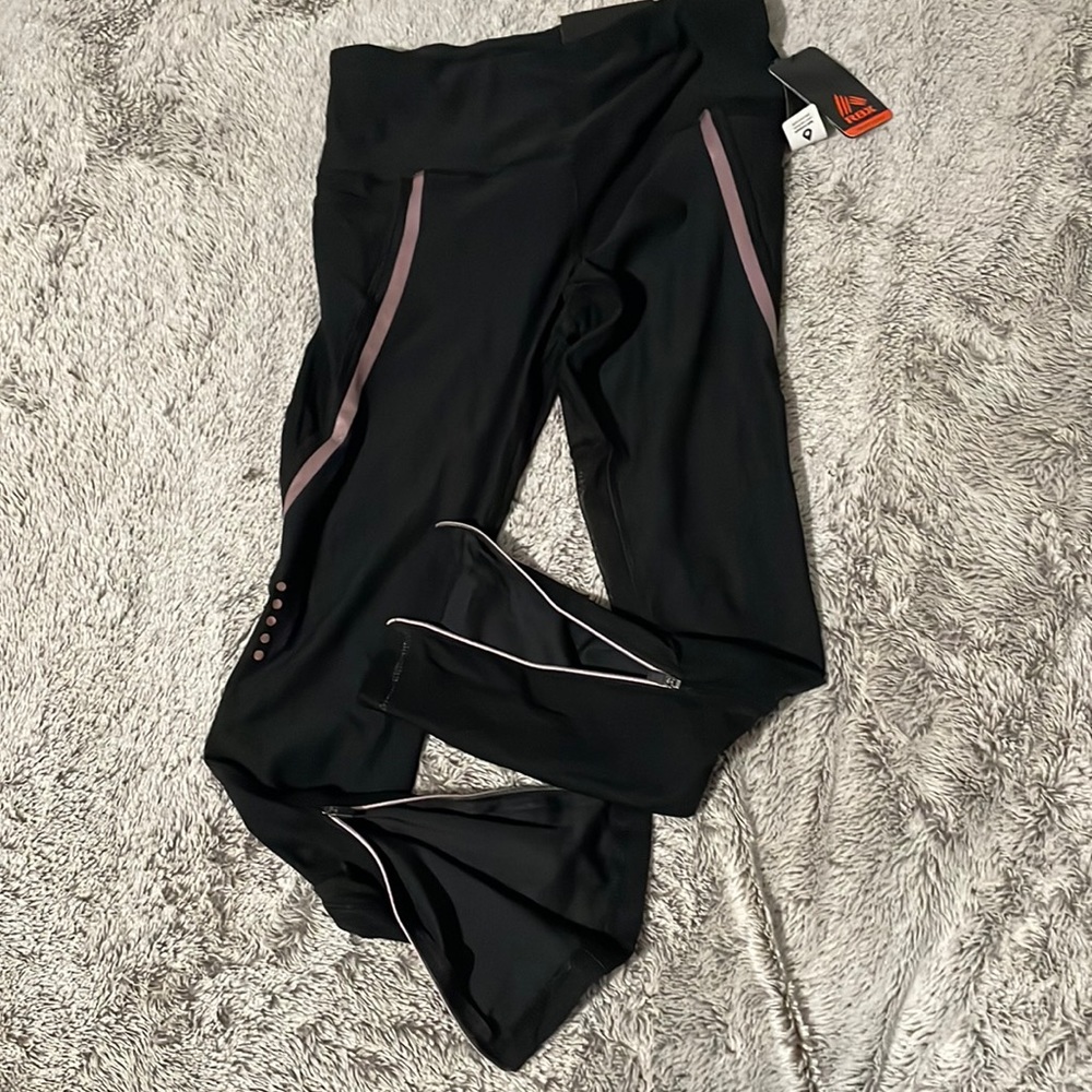 Black leggings